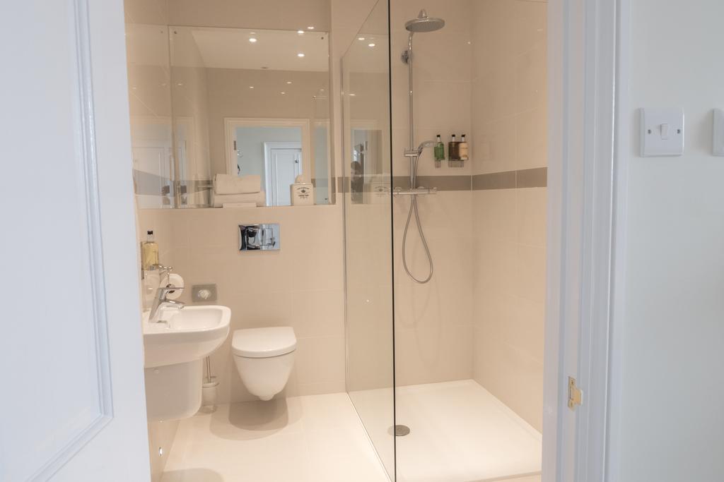 Broadway House Luxury Serviced Rooms Exeter Quarto foto